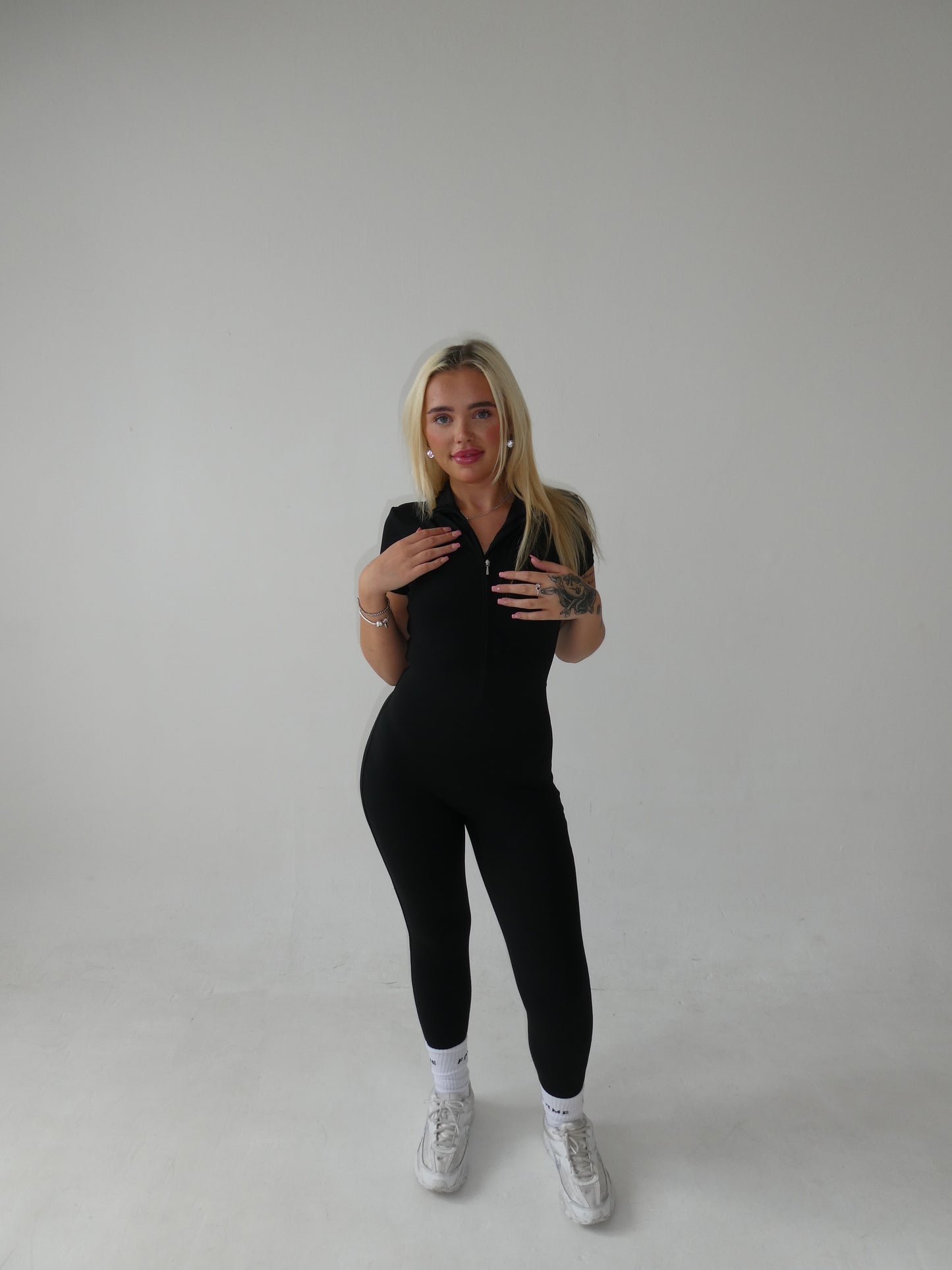 Forme Essential Zip Jumpsuit – Black