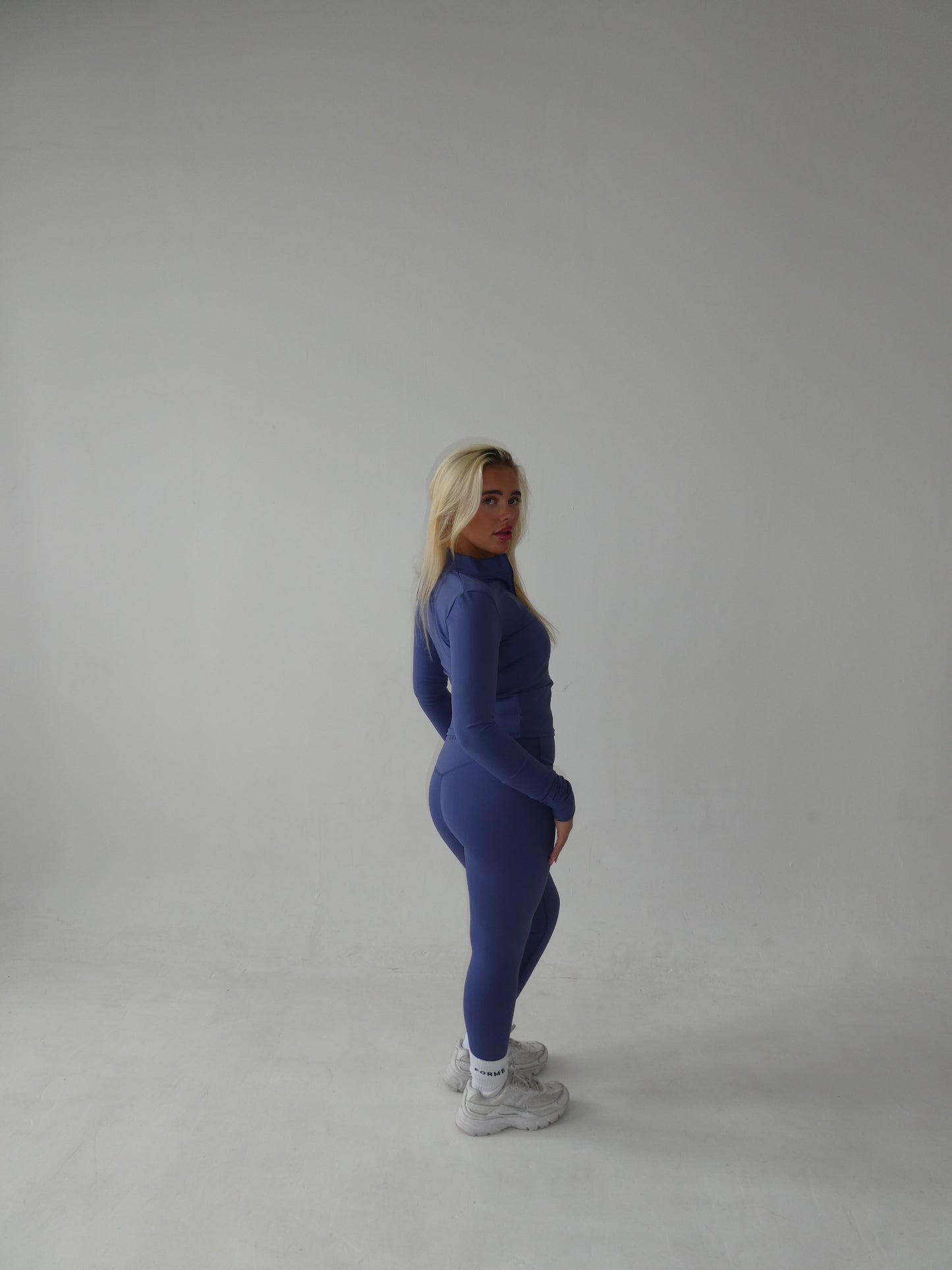 Forme Sculpt Leggings
– Blueberry