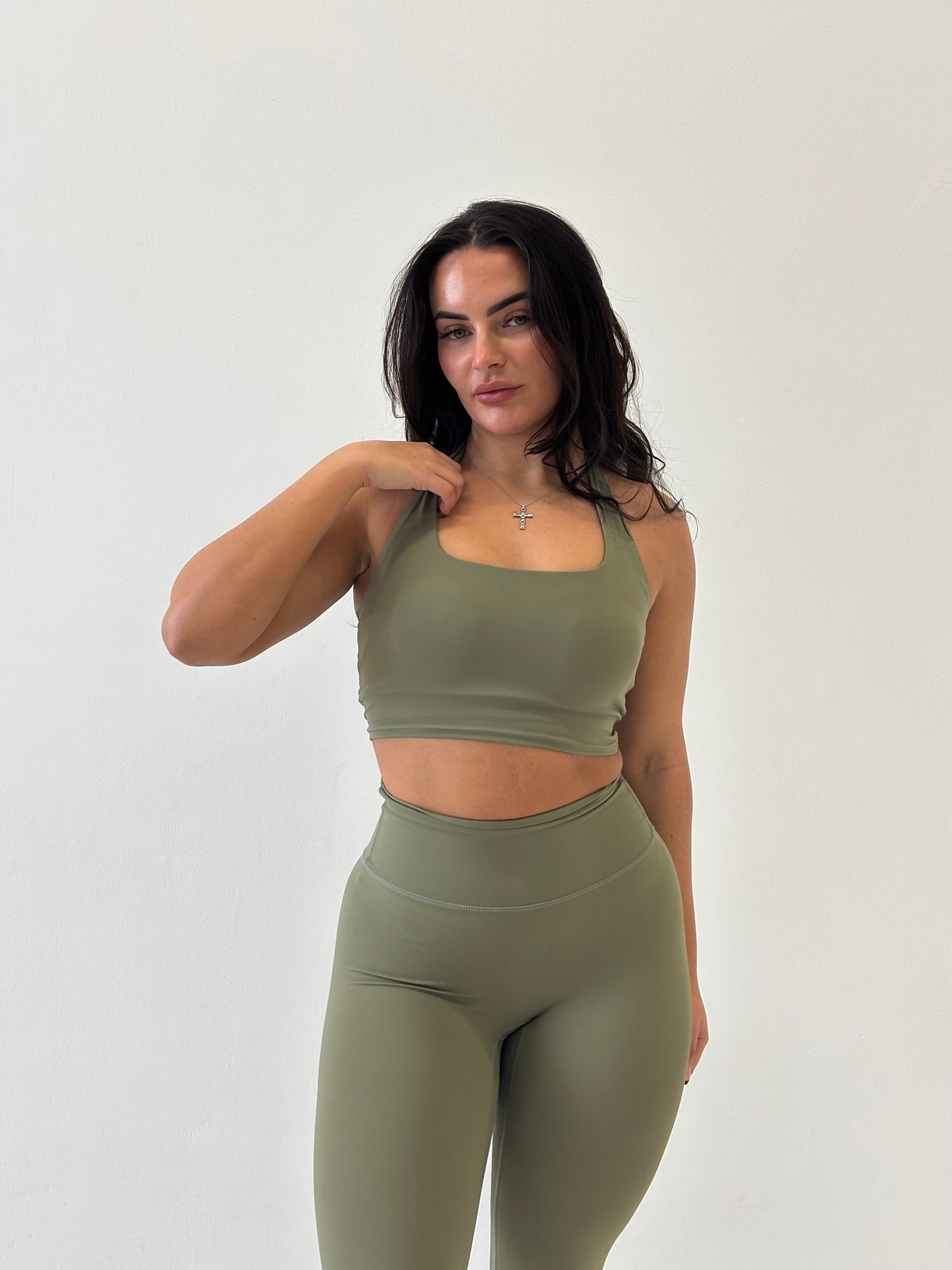 Forme Essential Halterneck Crop – Sage