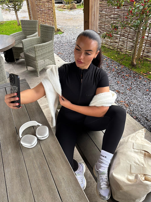 Forme Essential Zip Jumpsuit – Black