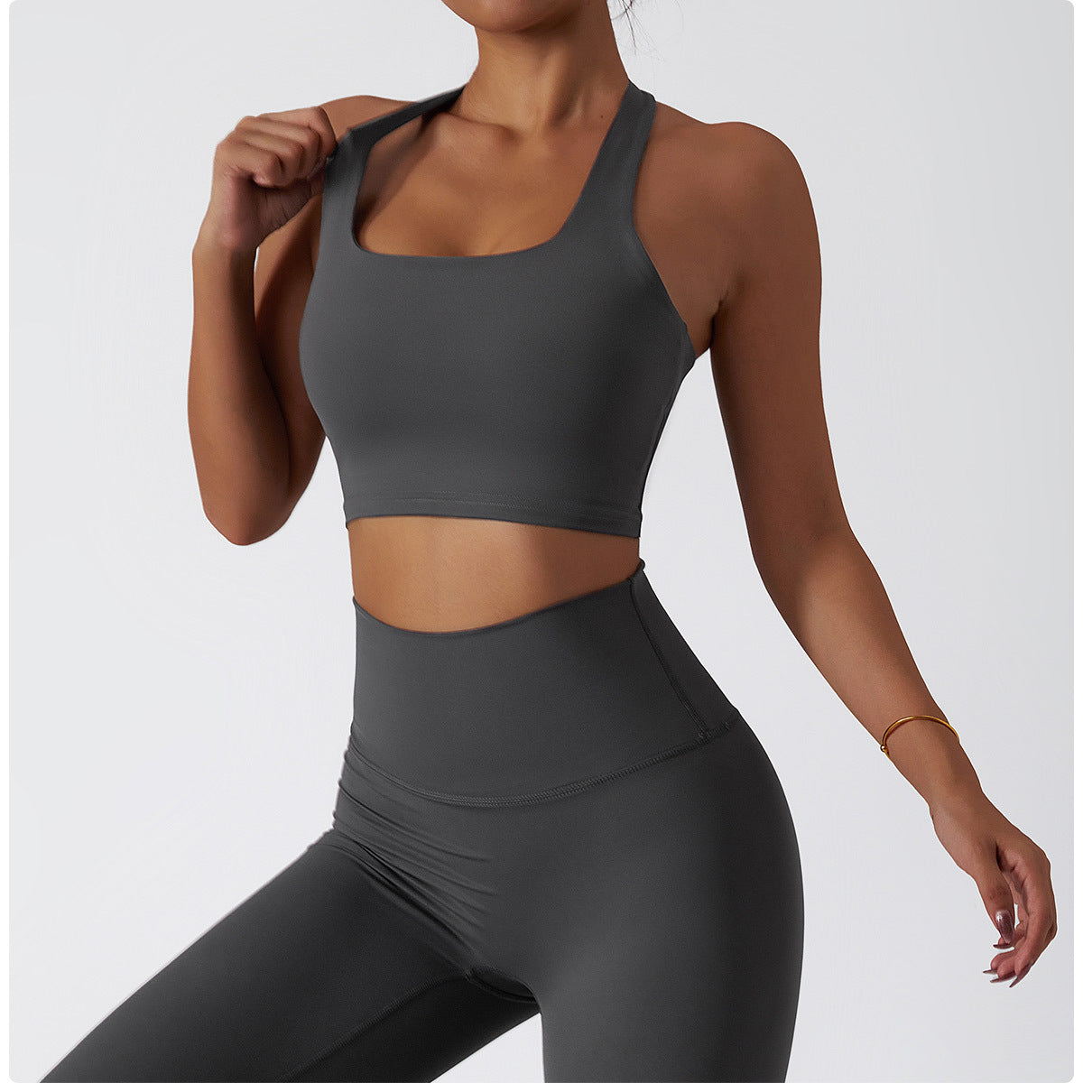 Forme Essential Halterneck Crop – Grey